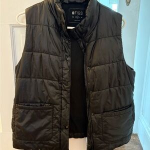 Figs Black Puffer Vest